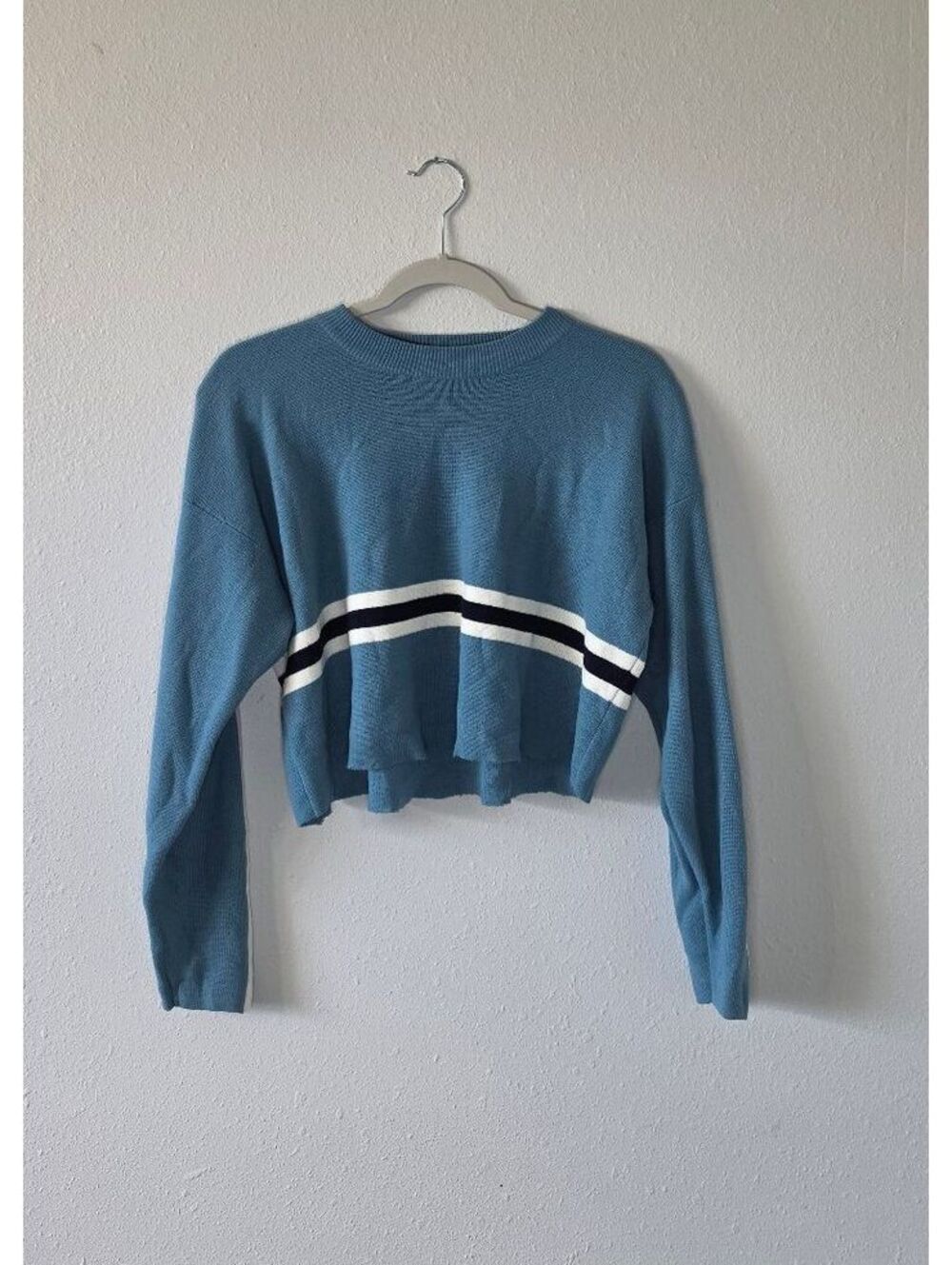 Vintage Y2K Unionbay Women’s Small Blue Cropped Varsity Stripe Sweater